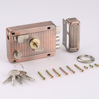 ποιότητας  Custom Steel Cylinder Door Hot Selling Security Latch 6 Keys Brass Rim Lock εργοστάσιο